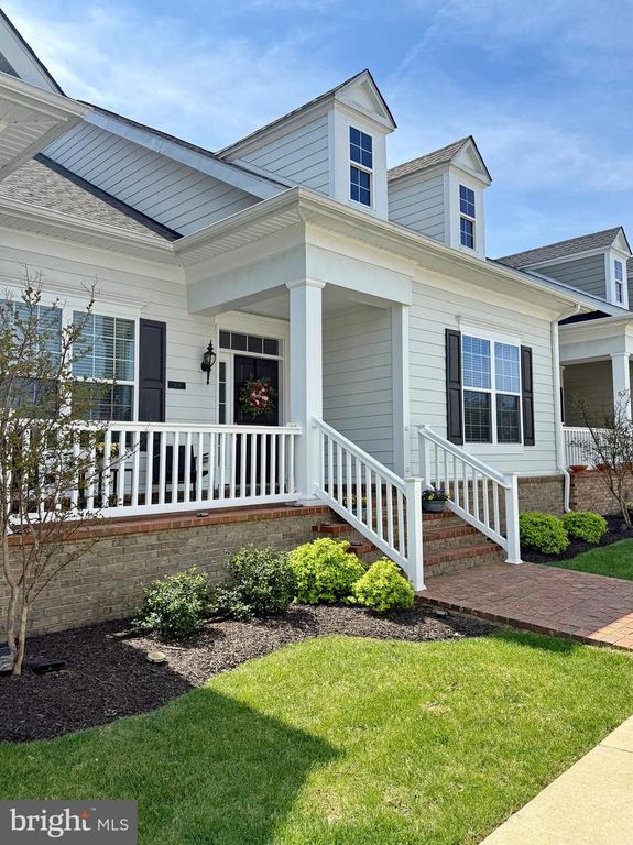 Image 59 of property listing at 306 BUCKEYE CIR, La Plata, MD 20646