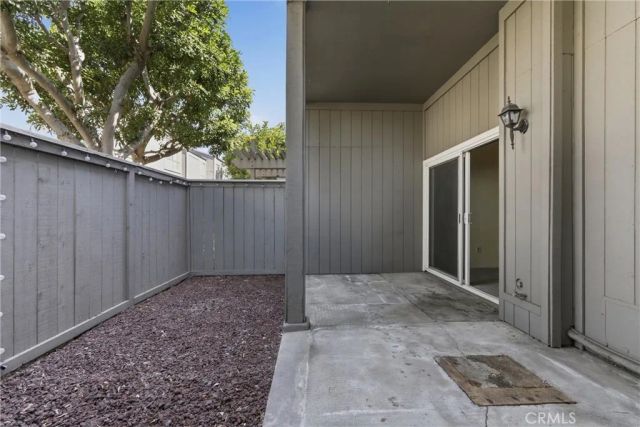 2921 S Fairview Street G, Santa Ana, CA 92704