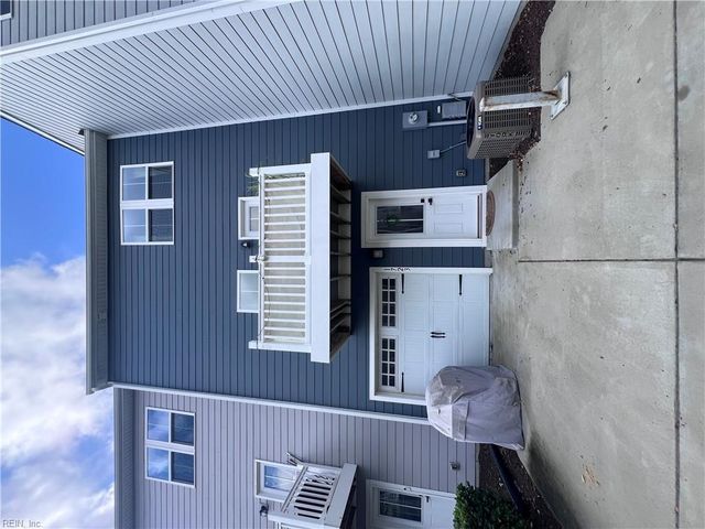 1723 Defiance DR, Chesapeake, VA 23323