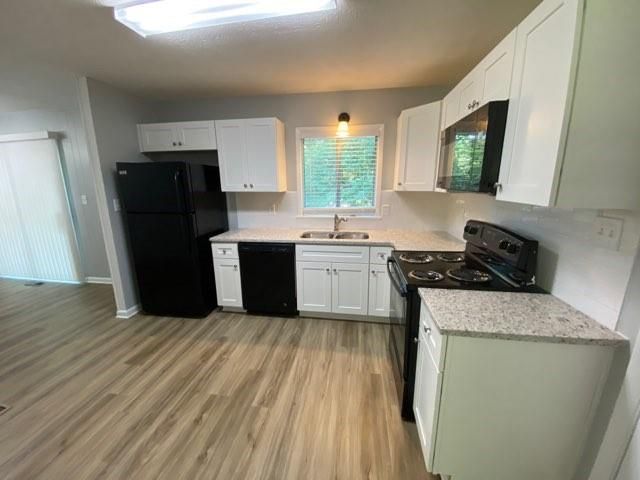 3063 Sasanqua Lane SW, Marietta, GA 30008