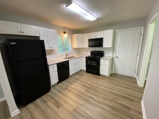 3063 Sasanqua Lane SW, Marietta, GA 30008