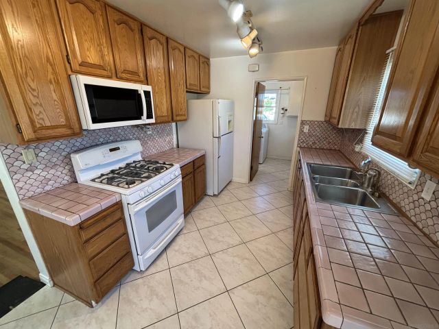 6369 Clara Lee Ave, San Diego, CA 92120