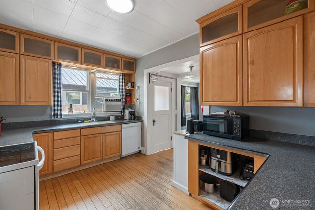 403 2nd Avenue NE, Napavine, WA 98565