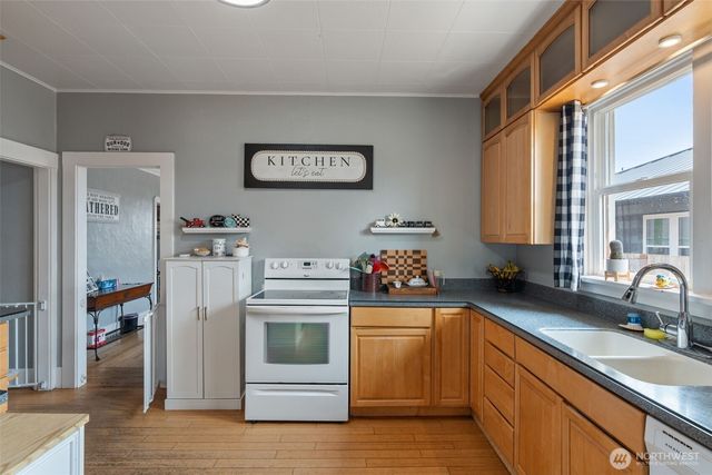 403 2nd Avenue NE, Napavine, WA 98565