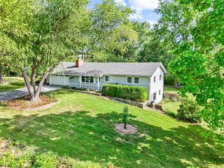 6400 S OLD VILLAGE RD, Columbia, MO 65203