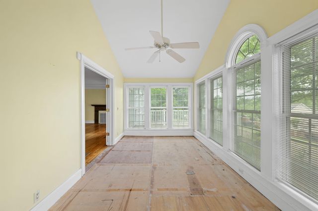 9114 Harrison Bay Road, Harrison, TN 37341
