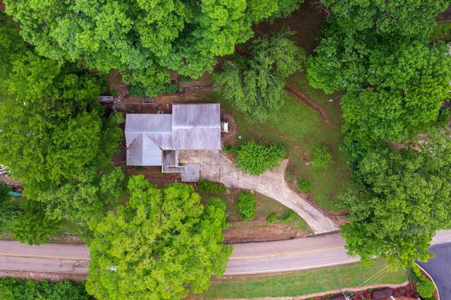 9114 Harrison Bay Road, Harrison, TN 37341