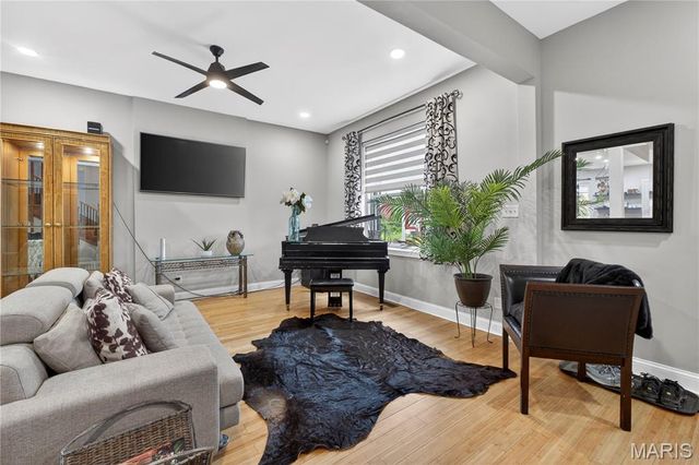 4937 Washington Boulevard, St Louis, MO 63108