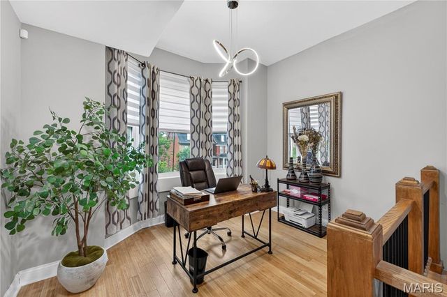 4937 Washington Boulevard, St Louis, MO 63108