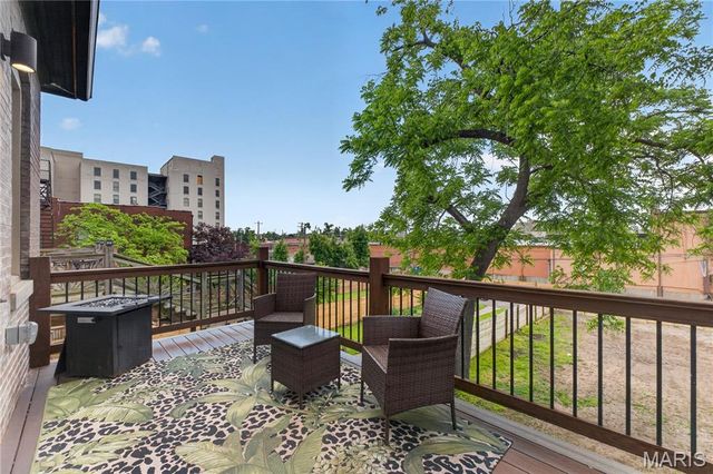 4937 Washington Boulevard, St Louis, MO 63108