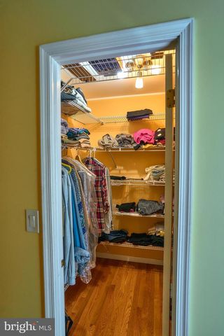 905 PEBBLE LN, Southampton, PA 18966