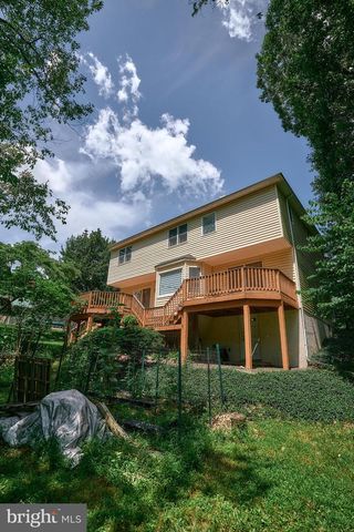 905 PEBBLE LN, Southampton, PA 18966