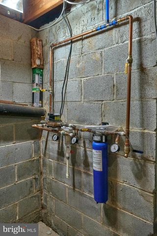 905 PEBBLE LN, Southampton, PA 18966