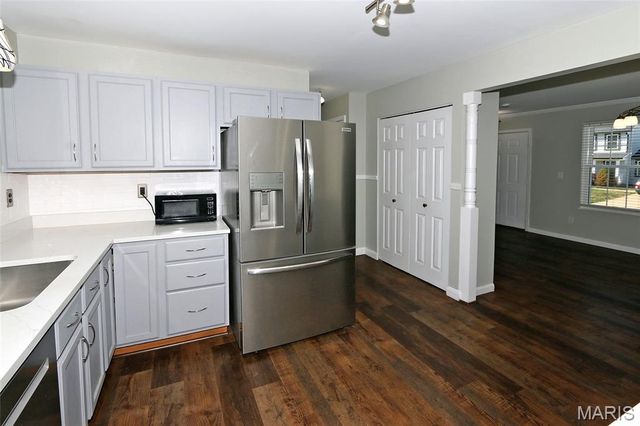 2726 Red Cedar Parc Drive, O'fallon, MO 63368