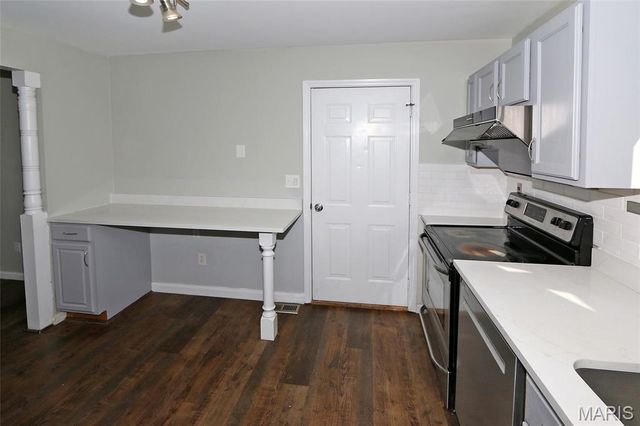 2726 Red Cedar Parc Drive, O'fallon, MO 63368