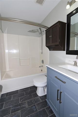 2726 Red Cedar Parc Drive, O'fallon, MO 63368