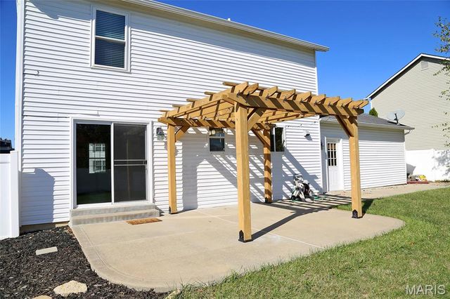 2726 Red Cedar Parc Drive, O'fallon, MO 63368