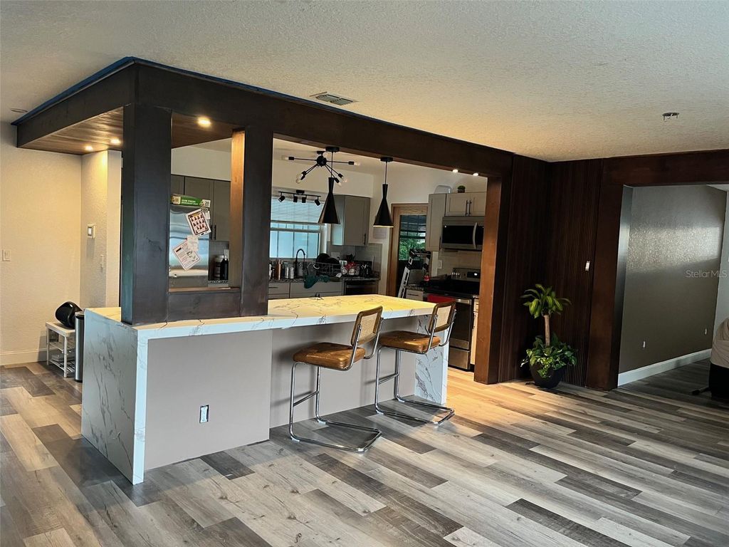 Image 3 of property listing at 200 SPARTAN DRIVE, Maitland, FL 32751