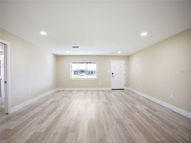 196 W LAKE DAMON DRIVE, Avon Park, FL 33825