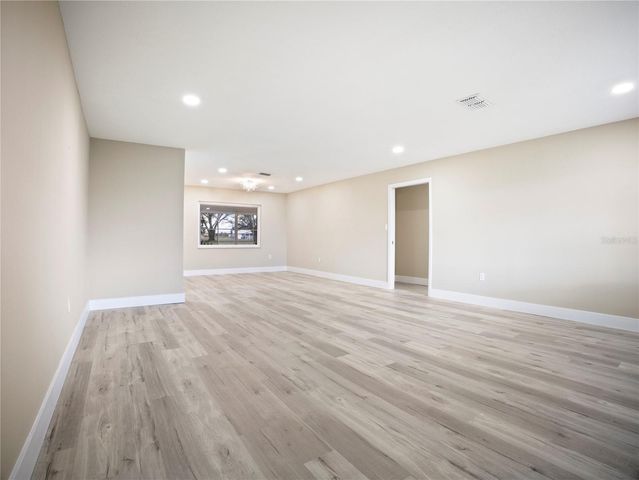 196 W LAKE DAMON DRIVE, Avon Park, FL 33825