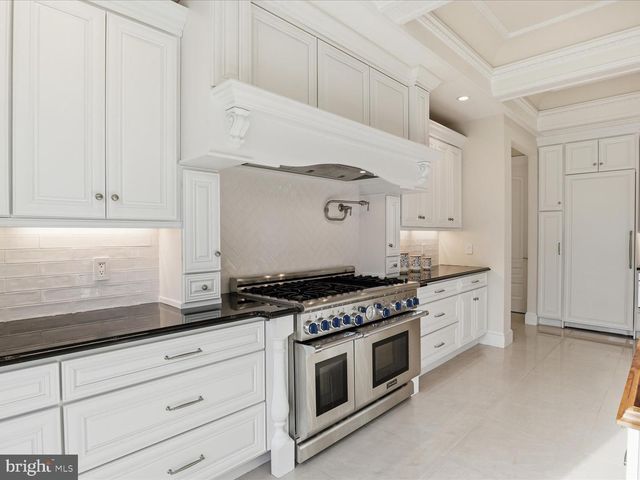 10408 BIT AND SPUR LN, Potomac, MD 20854