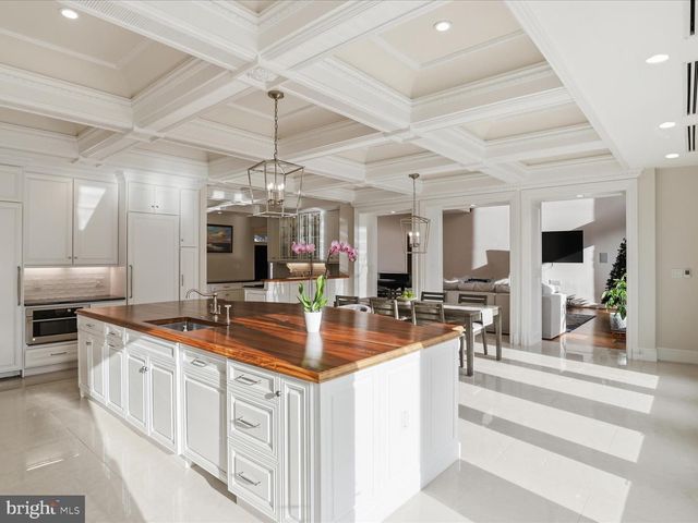 10408 BIT AND SPUR LN, Potomac, MD 20854