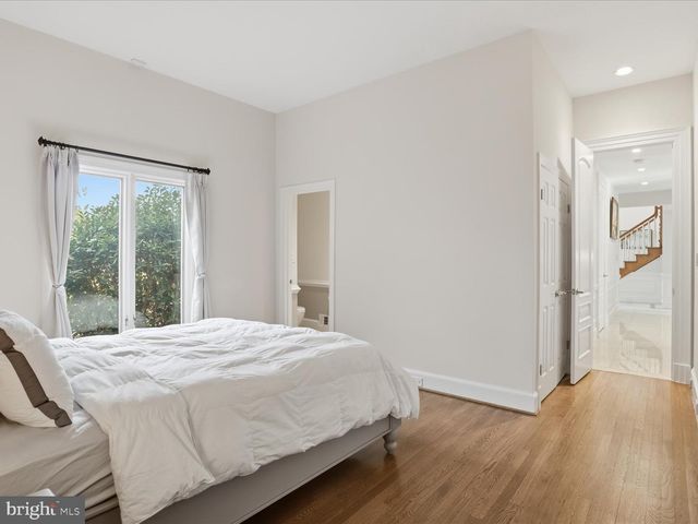 10408 BIT AND SPUR LN, Potomac, MD 20854