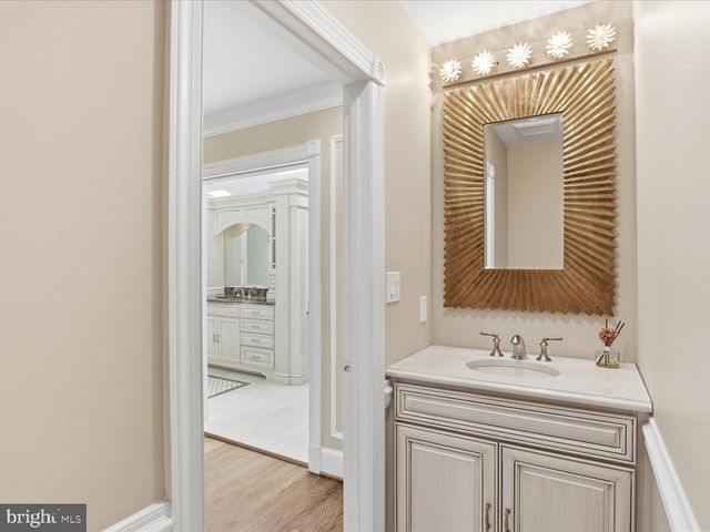 10408 BIT AND SPUR LN, Potomac, MD 20854