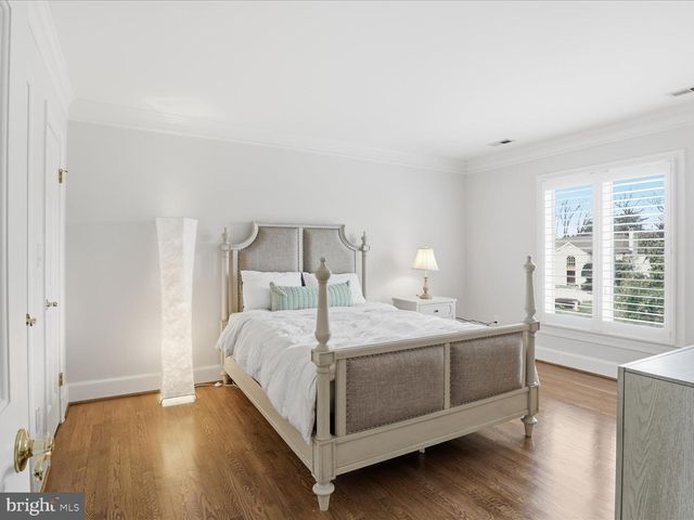 10408 BIT AND SPUR LN, Potomac, MD 20854