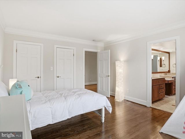 10408 BIT AND SPUR LN, Potomac, MD 20854