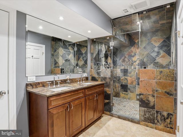 10408 BIT AND SPUR LN, Potomac, MD 20854