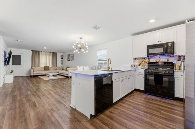 2915 Acacia Drive, Forney, TX 75126