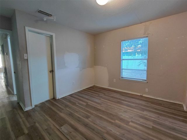 2909 Wood Thrush Street, Grand Prairie, TX 75052