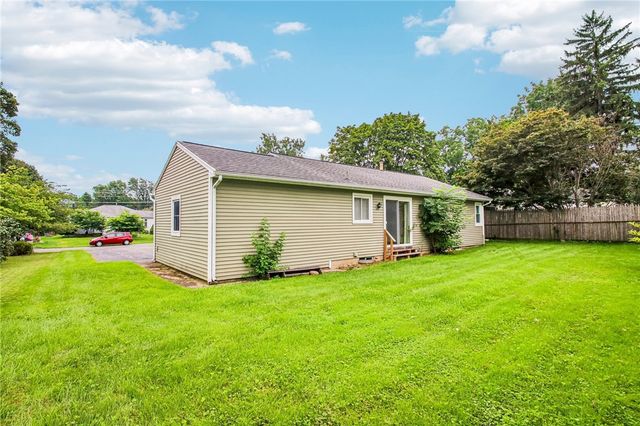 33 Merrydale Drive, Gates, NY 14624