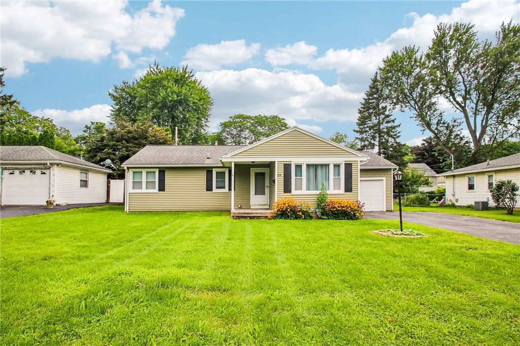 33 Merrydale Drive, Gates, NY 14624