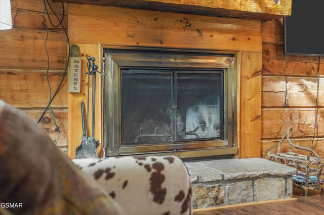 419 Matterhorn Drive, Gatlinburg, TN 37738