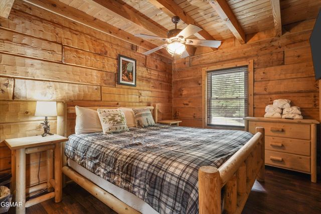 419 Matterhorn Drive, Gatlinburg, TN 37738
