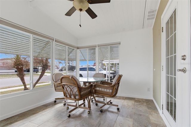 5533 REGAL WAY, Zephyrhills, FL 33541