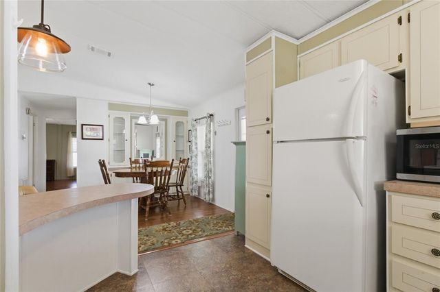 5533 REGAL WAY, Zephyrhills, FL 33541