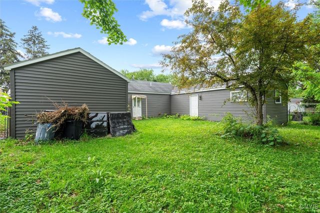 200 Vardon Street, Salina, NY 13088