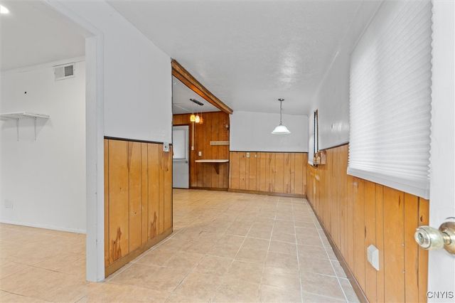 200 Vardon Street, Salina, NY 13088