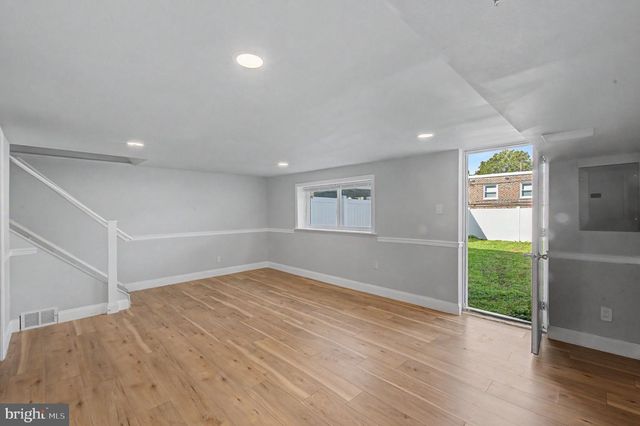3306 KAYFORD CIR, Philadelphia, PA 19114
