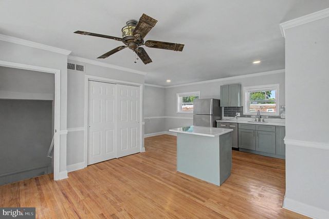 3306 KAYFORD CIR, Philadelphia, PA 19114
