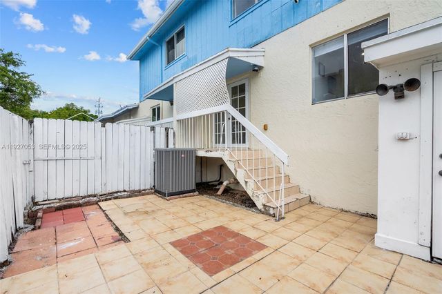 22014 SW 103rd Ave, Cutler Bay, FL 33190