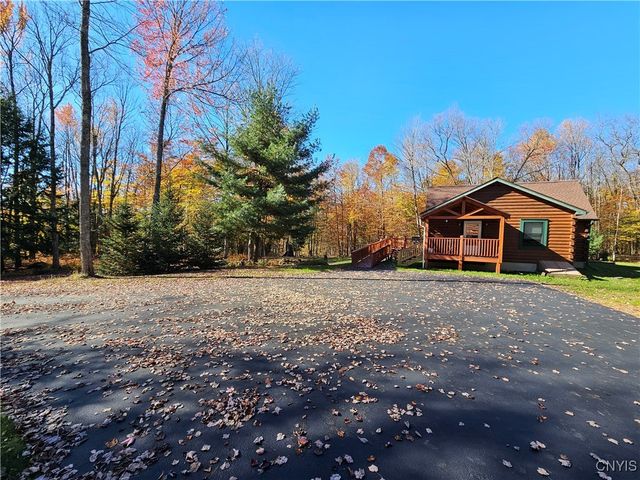 8 North Hillsborough Road, Amboy, NY 13316