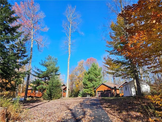 8 North Hillsborough Road, Amboy, NY 13316