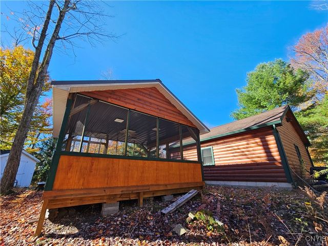 8 North Hillsborough Road, Amboy, NY 13316