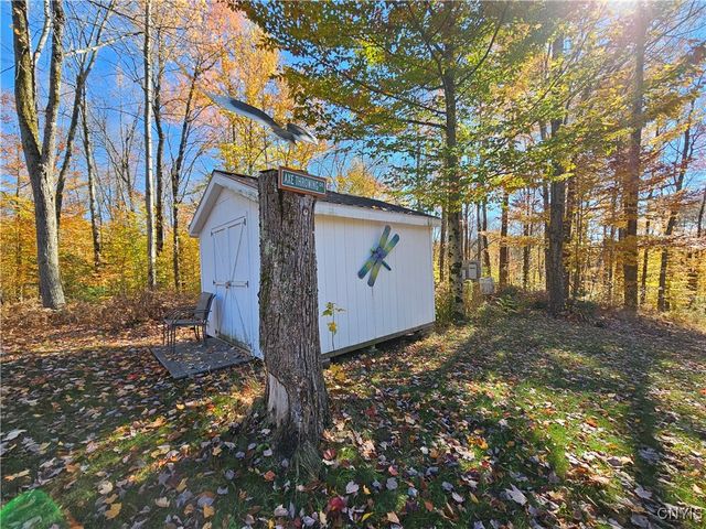 8 North Hillsborough Road, Amboy, NY 13316