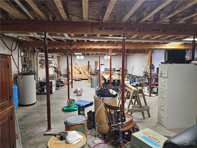 8 North Hillsborough Road, Amboy, NY 13316