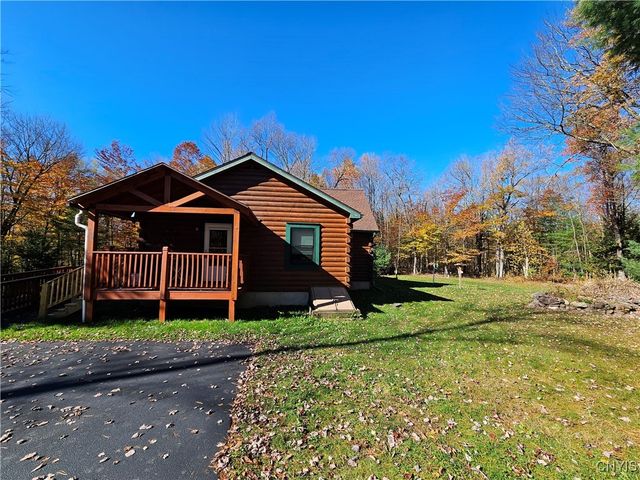 8 North Hillsborough Road, Amboy, NY 13316